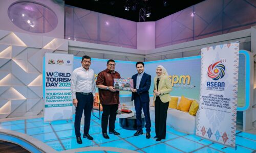 MELAKA PUSAT KEMBANGKAN PRODUK PELANCONGAN NEGARA