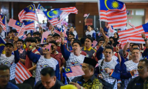 PEMBUDAYAAN PATRIOTISME DALAM KALANGAN PENJAWAT AWAM PERLU DIPERTINGKATKAN