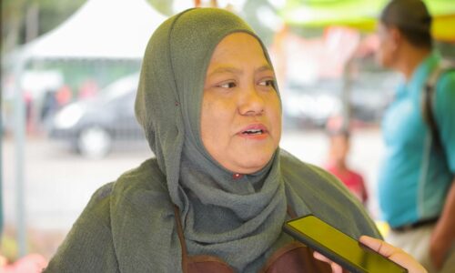 HEBAT: RAKYAT MELAKA PUJI INISIATIF KERAJAAN NEGERI TURUN PADANG