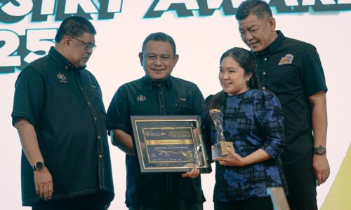 MELAKA RAIH TIGA ANUGERAH UTAMA TOURISM INDUSTRY AWARD 2025