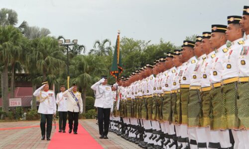 ISTIADAT PENGANUGERAHAN DARJAH, BINTANG DAN PINGAT KEBESARAN MELAKA 2025 BUKA TIRAI
