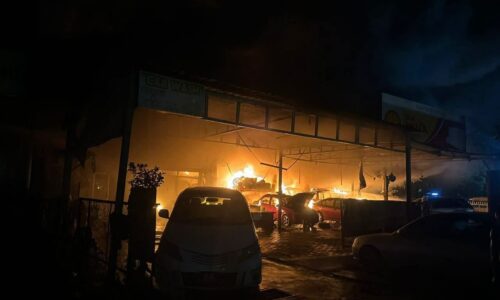 BENGKEL TERBAKAR: 37 KERETA, TUJUH MOTOSIKAL MUSNAH