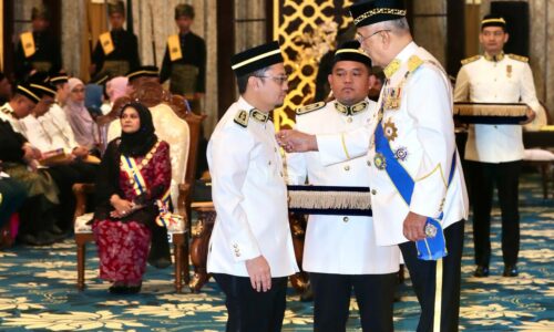 KOMITMEN SHAIFULFAZLEE DIHARGAI