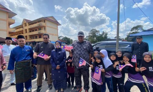 SEKOLAH INSTITUSI BENTUK GENERASI CELIK SEJARAH, CINTAKAN NEGARA