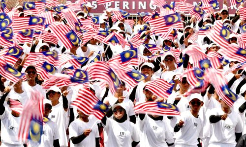 SAMBUTAN HARI KEBANGSAAN MERIAH DI SELURUH NEGARA, SERLAH SEMANGAT PATRIOTIK RAKYAT