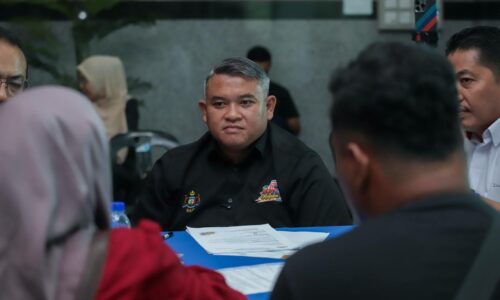‘HEBAT’ BANTU SELESAI ISU PERMOHONAN RUMAH RAKYAT MELAKA