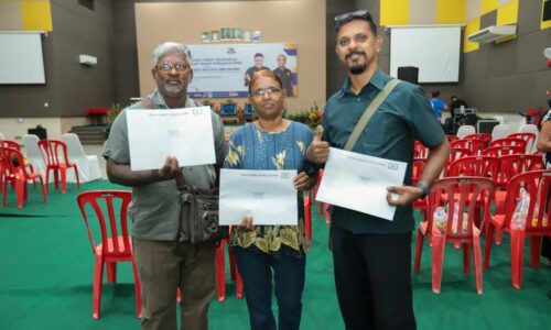 SETENGAH ABAD MENUNGGU, AKHIRNYA GERAN TANAH ‘DIGENGGAM’