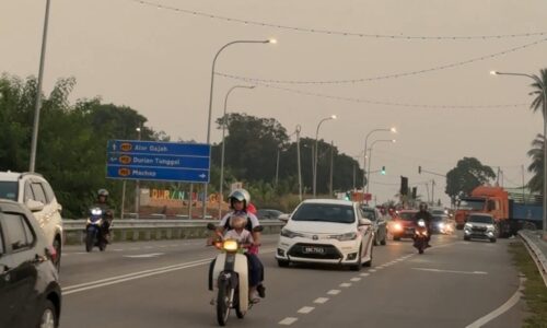 SISTEM JALAN SEHALA DURIAN TUNGGAL BERKESAN LANCARKAN TRAFIK