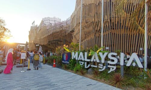 GILIRAN MELAKA JADI TUMPUAN DUNIA DI OSAKA