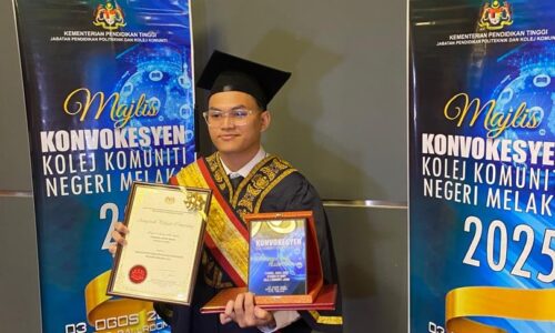 GABRIEL, ANAK ORANG ASLI PERTAMA TERIMA ANUGERAH PELAJAR CEMERLANG