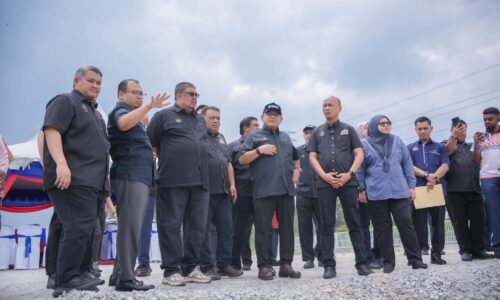 TEBATAN BANJIR ALOR GAJAH FASA 1 LEGAKAN PENDUDUK 