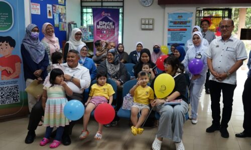 LEBIH 20,000 KANAK-KANAK DI MELAKA TERIMA VAKSIN MEASLES-RUBELLA