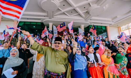 JALUR GEMILANG JADI KEBANGGAAN, SIMBOL NEGARA BERDAULAT – KM