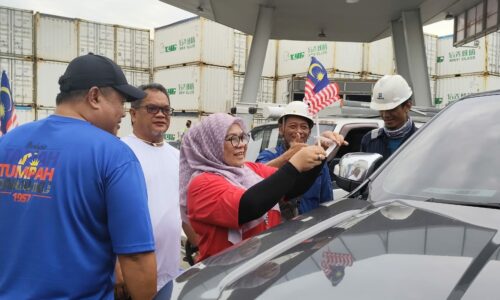 MERDEKA LEBIH BERMAKNA DI DUN PANTAI KUNDOR