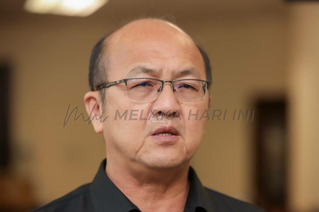 Exco hebat 3