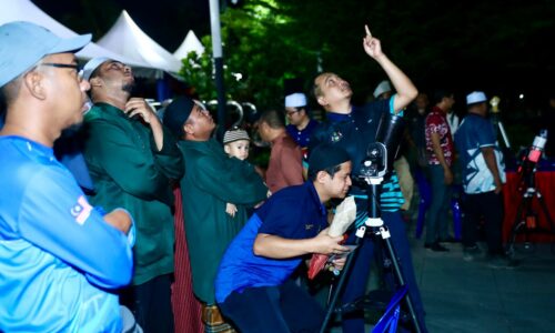 GERHANA BULAN: FAHAMI MAKNA TERSIRAT ILMU FALAK