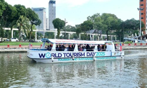 AMMTC KE-19 PROMOSI MELAKA RIVER CRUISE SEBAGAI IKON PELANCONGAN ANTARABANGSA