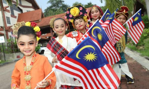 SEMAI SEMANGAT PATRIOTISME MENERUSI PROGRAM SAYA ANAK MALAYSIA