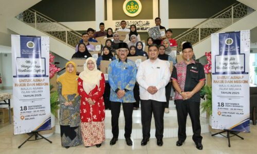 MAIM PERUNTUK RM50,000 SUMBANG KOMPUTER RIBA UNTUK PELAJAR ASNAF