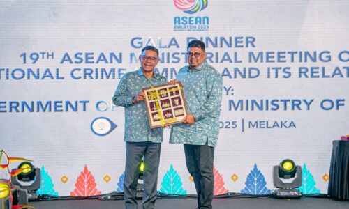 MELAKA JADI SAKSI SOLIDARITI ASEAN