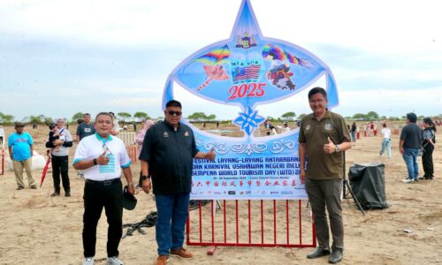 FESTIVAL LAYANG-LAYANG LONJAK PELANCONGAN, PACU KEUSAHAWANAN