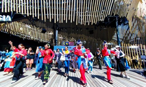 TARIAN MELAKA ‘PUKAU’ OSAKA