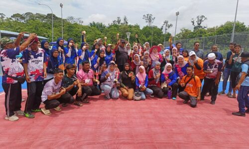 700 MERIAHKAN KEJOHANAN PIALA KETUA BAHAGIAN MASJID TANAH