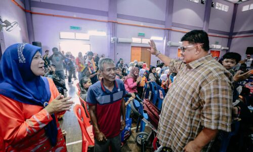 SUKAN RAKYAT PERKUKUH PERPADUAN