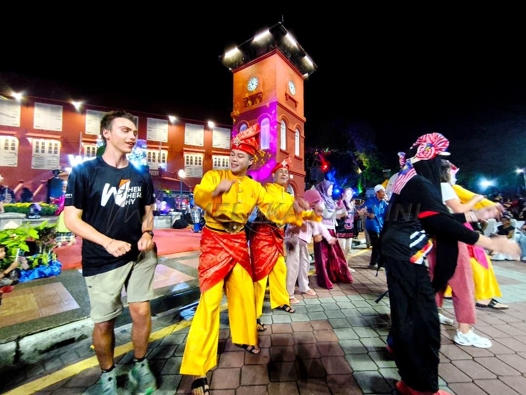 Whatsapp image 2025 09 16 at 02.01.12