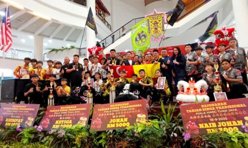 ‘SEMANGAT SINGA’ GEGAR MELAKA MALL