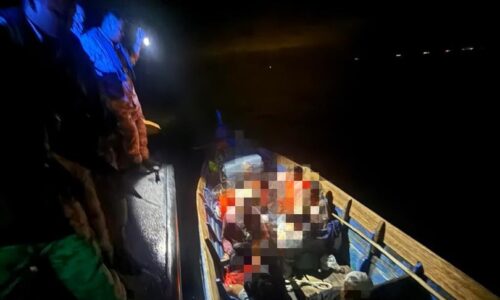 BOT PANCUNG BAWA 20 PATI DITAHAN DI PERAIRAN TANJUNG KLING