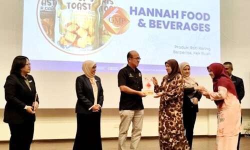 MELAKA SERIUS ASPEK KEBERSIHAN MAKANAN