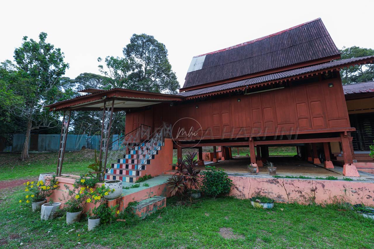 Rumah talib karim 1
