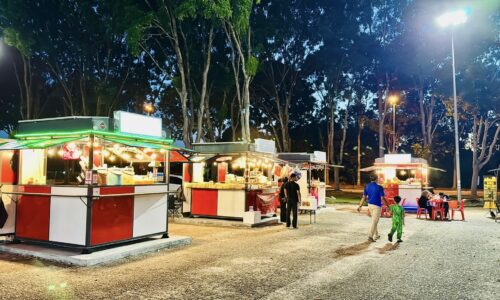 MYKIOSK STADIUM HANG JEBAT BUKAN PROJEK GAJAH PUTIH, KINI LUBUK REZEKI 30 PENIAGA