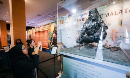 PERZIM BERHASRAT ANJUR PAMERAN ‘PANGLIMA AWANG’ SIRI KEDUA