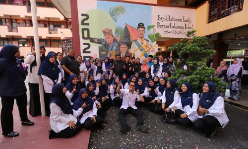 WRUR: KETUA MENTERI RASMI ‘MURAL SEMANGAT’ STABURA