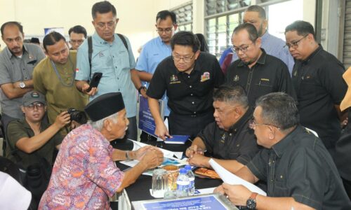 WRUR: PENDUDUK AMBIL PELUANG LUAH ISU SECARA TERUS DI HARI ADUAN RAKYAT