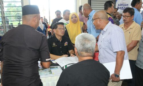 WRUR: PUTUS BEKALAN AIR, BANJIR, RUMAH ROSAK ANTARA ADUAN WARGA KLEBANG