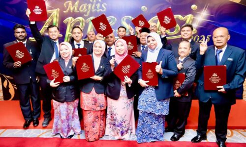 APC SUNTIK SEMANGAT PENJAWAT AWAM MELAKA TERUS BERKHIDMAT CEMERLANG