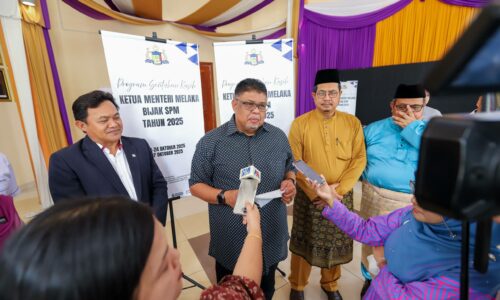 ‘HADIAH KHAS’ RM5,000 UNTUK SEKOLAH PALING CEMERLANG SPM