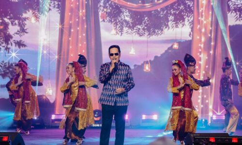 PENYANYI LEMAK MANIS PUJI USAHA MELAKA MARTABAT SENI BUDAYA