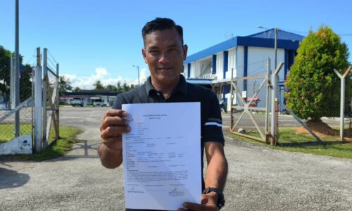 PEJABAT KETUA MENTERI MELAKA GESA SIASAT 4×4 PAMER TULISAN HEBREW