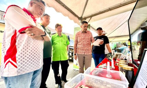 ASUH MASYARAKAT AMALKAN KITAR SEMULA