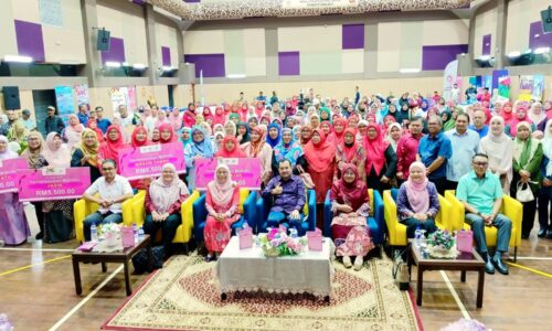 MARA SALUR HAMPIR RM25 JUTA PERKASA USAHAWAN BUMIPUTERA MELAKA