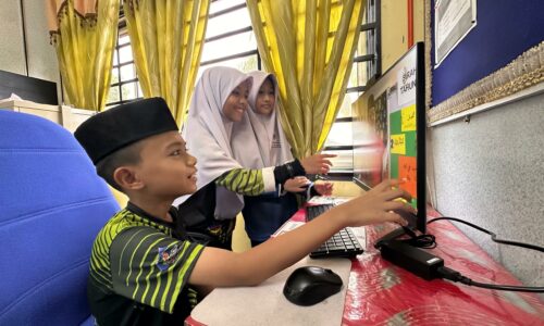 MAIM PERKASA PENDIDIKAN PINTAR DI SEKOLAH AGAMA