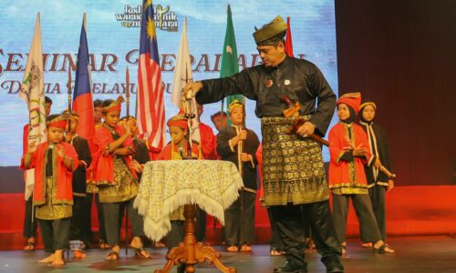 JATI DIRI MELAYU-ISLAM PERLU DIHIDUPKAN SEMULA