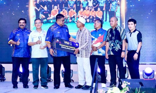 KERAJAAN NEGERI PERUNTUK LEBIH RM200,000 UNTUK ANUGERAH SUKAN, INSENTIF ATLET