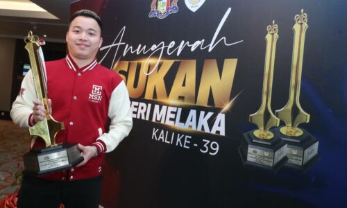 AARON OPTIMIS SUMBANG PINGAT DI SUKAN SEA THAILAND