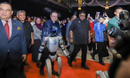 KONTINJEN MELAKA DIIKTIRAF PALING RAMAI SERTAI MALAYSIA TECHLYMPICS 2025 – KM