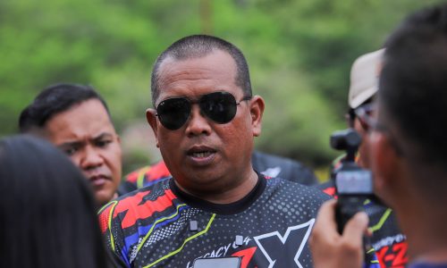 EMPAT SEKOLAH DI DURIAN TUNGGAL AKAN DITAMBAH BILIK DARJAH